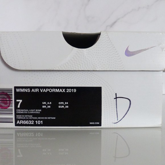 NIKE WMNS AIR VAPORMAX 2019 CREAM/SAIL-LIGHT BONE AR6632-101 - Picture 10 of 10